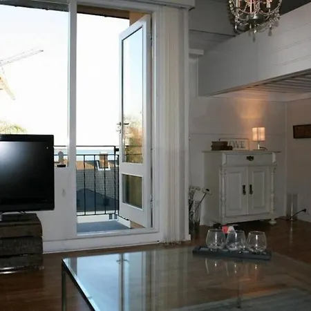 Kongensgate, Koselig Liten Leilighet, 5 Min Unna Sentrum كريستينساند