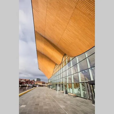 아파트 Kongensgate, Koselig Liten Leilighet, 5 Min Unna Sentrum 크리스티안산